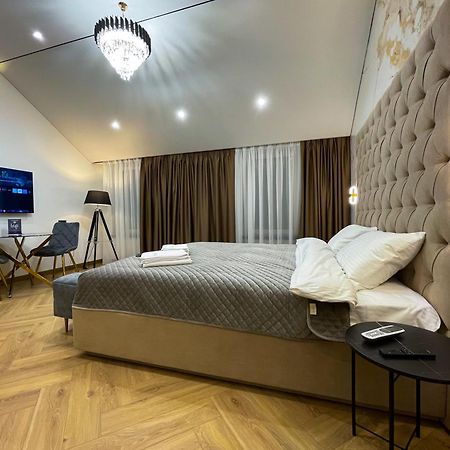 Myfreedom Lux Апартаменти Центр Вул Євгена Чикаленка 33 М Хрещатик Kiew Exterior foto