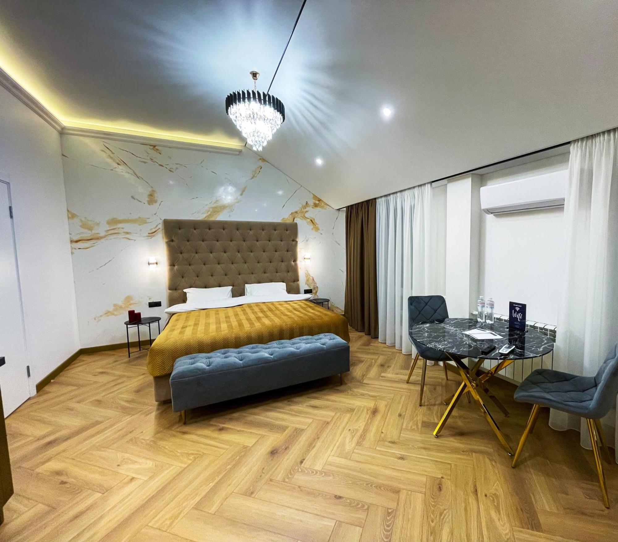 Myfreedom Lux Апартаменти Центр Вул Євгена Чикаленка 33 М Хрещатик Kiew Exterior foto